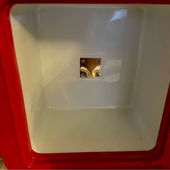 Coca Cola Mini Fridge - Picture 6 of 10